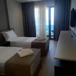 Joelle Premium 4* סרנדה
