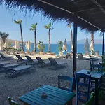 Joelle Premium Hotell