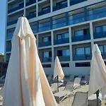 Joelle Premium Hotell