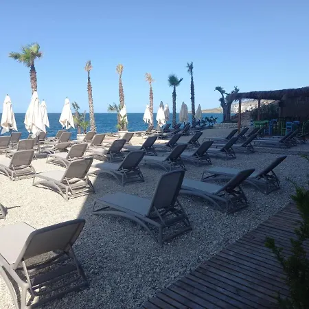 Joelle Premium Ξενοδοχείο 4*