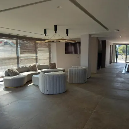 ホテル Joelle Premium