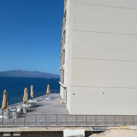 ホテル Joelle Premium Sarandë