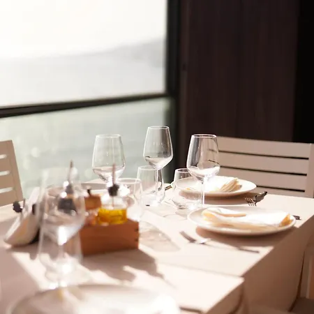 Joelle Premium Sarandë