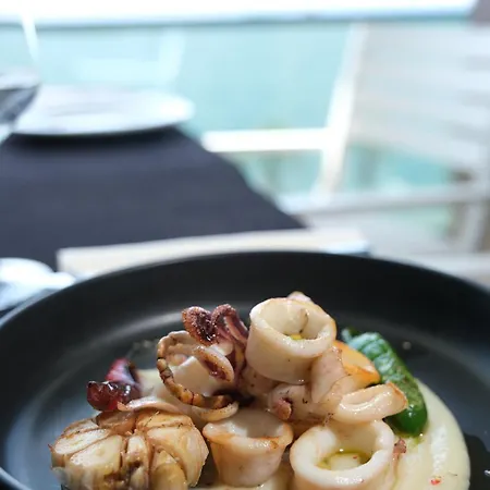 ホテル Joelle Premium 4*