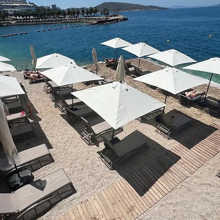 Joelle Premium 호텔 Sarandë