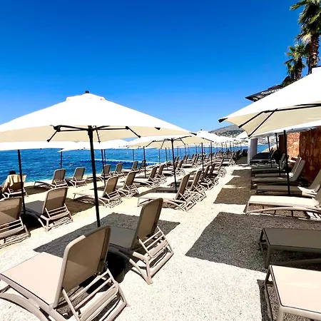 Ξενοδοχείο Joelle Premium