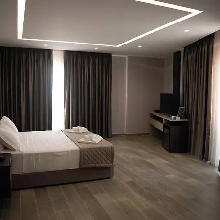 ホテル Joelle Premium 4*