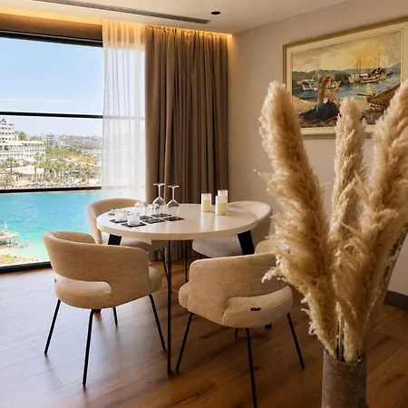 Joelle Premium Hotel