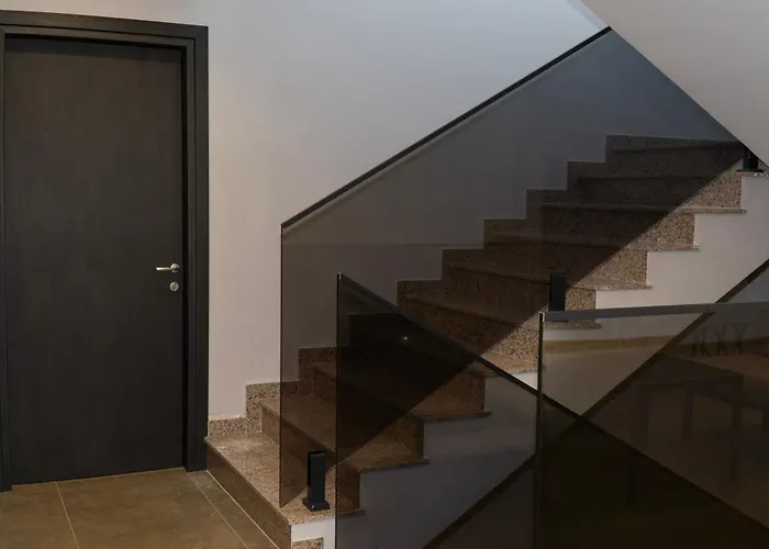 Joelle Premium 4* Sarandë