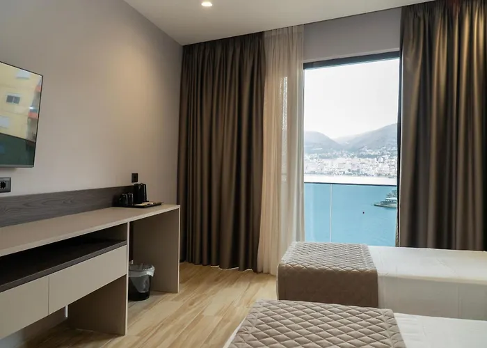 Joelle Premium 4* Sarandë
