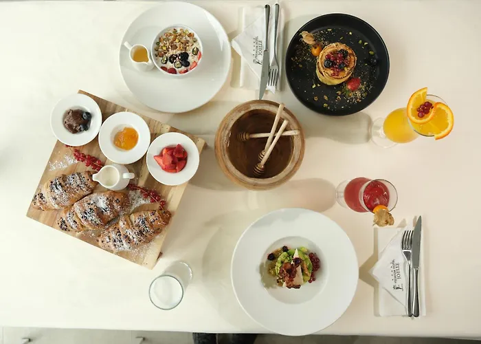 Joelle Premium Hotel