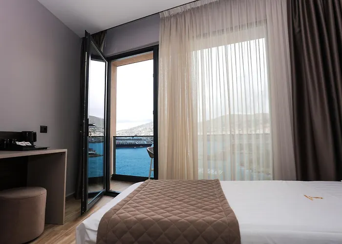 Joelle Premium Otel 4*