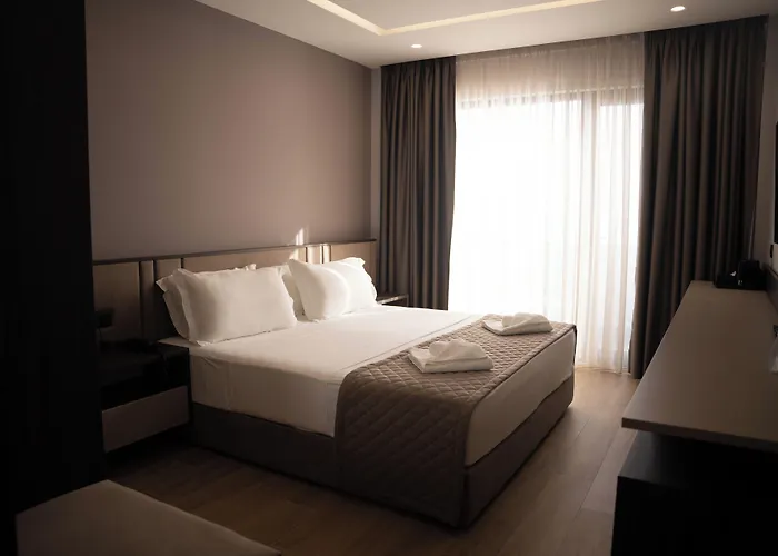 Joelle Premium Hotel